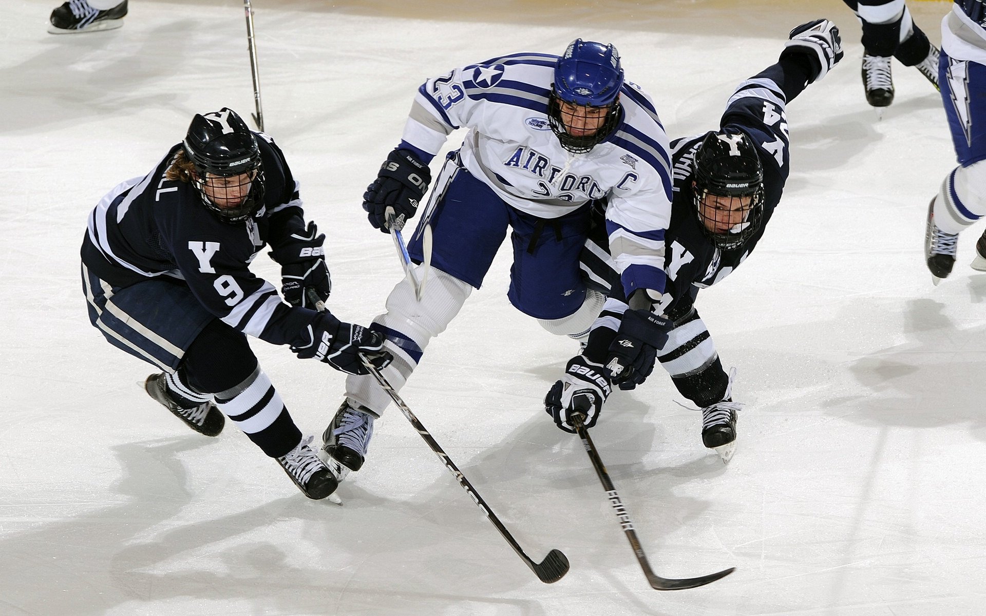 世界冬季两项锦标赛中国首获集体奖，世界冬季运动会2021